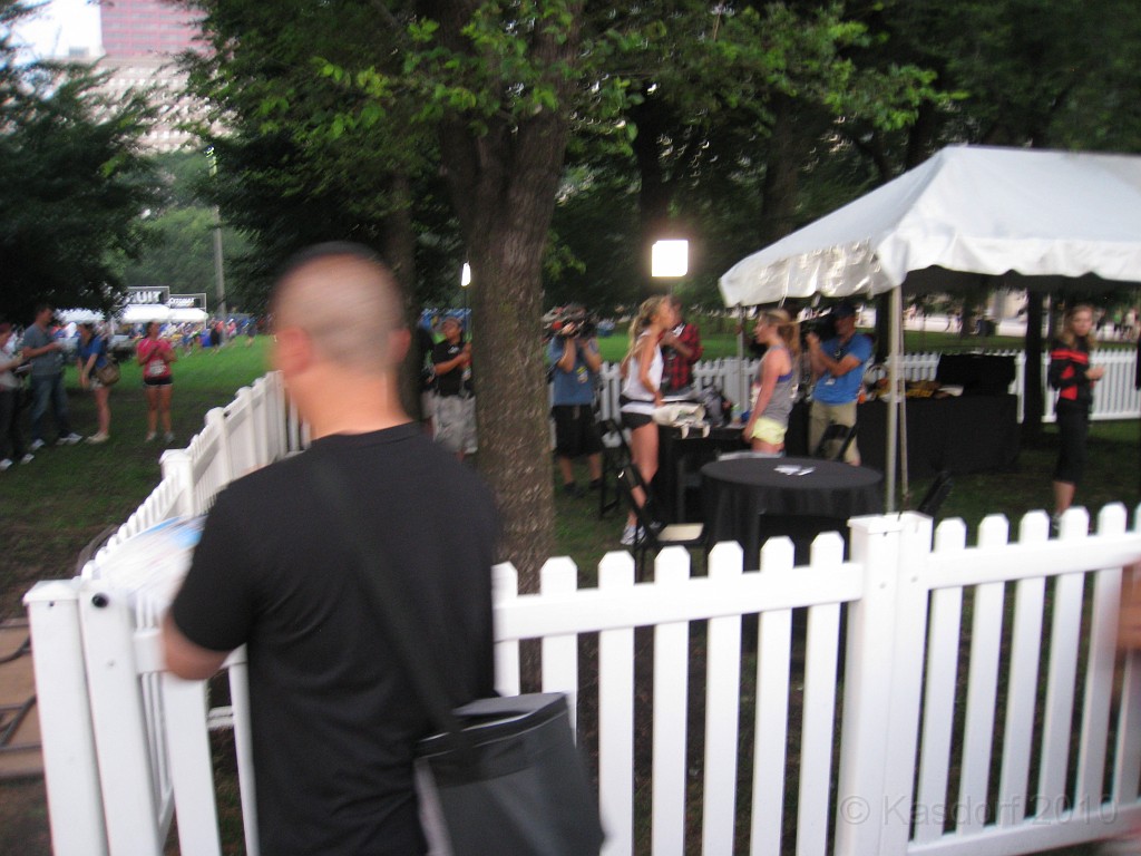 Chicago Rock N Roll 2010 0235.jpg - Paul  stalking  checking out the celebrities.